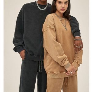 round neck sweatshirt