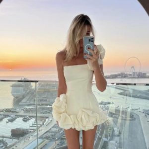 Lotus leaf edge flower bud waist cinching dress, one shoulder strapless and hip hugging skirt
